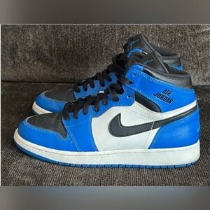 Nike Air Jordan 1 Retro High Top Shoes Big Boy’s Size 6.5 Y